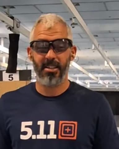 דוד, מדריך ירי בכיר וקצין לוחם